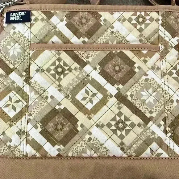 Land’s End Quilted Crossbody bag - Picture 10 of 11